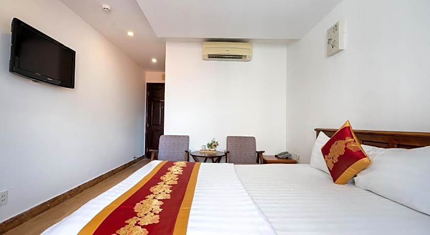 King Hotel Saigon Airport