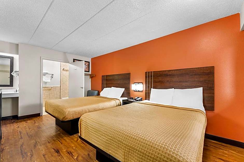 Econo Lodge Charlotte Airport