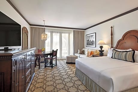 Resort View Room - 1 King Bed