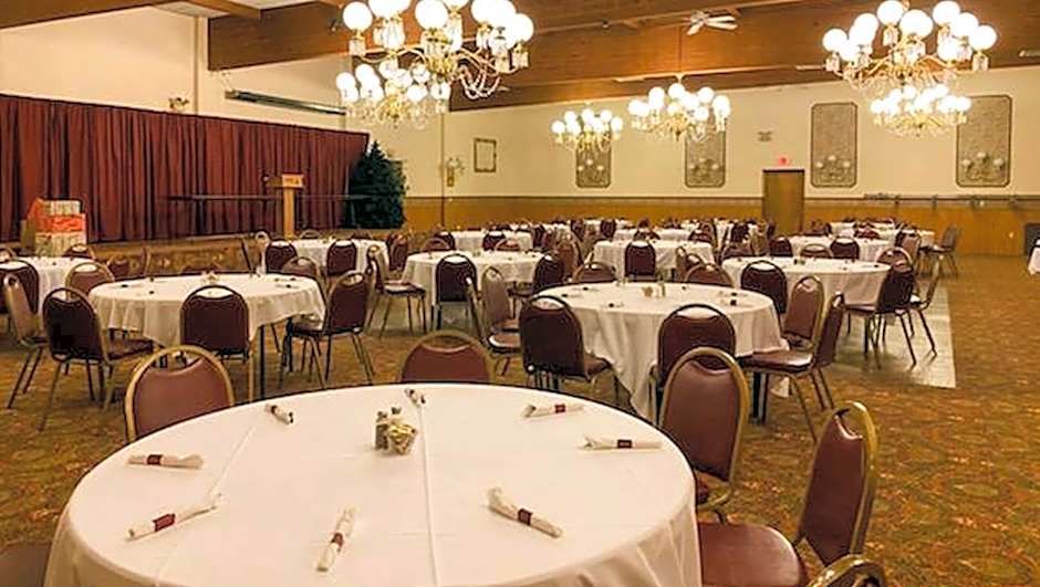 Voyageur Inn And Conference Center