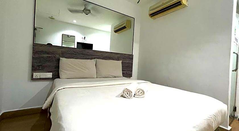 Tropical Hotel Kota Damansara