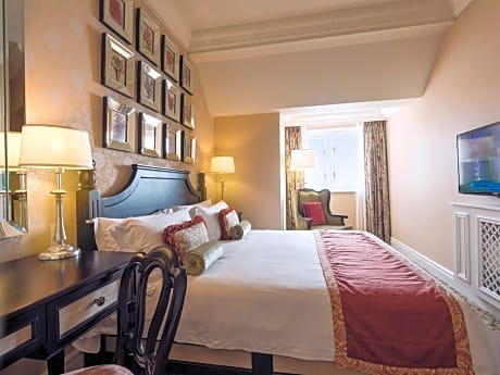 Luxury Junior Suite with Sea View