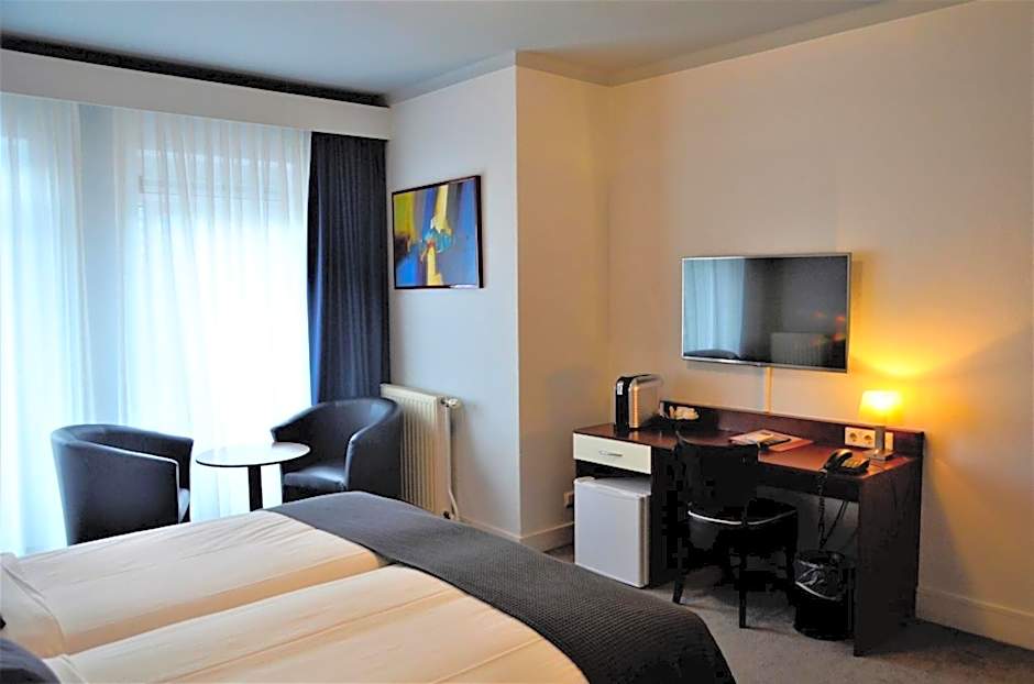Apollo Hotel