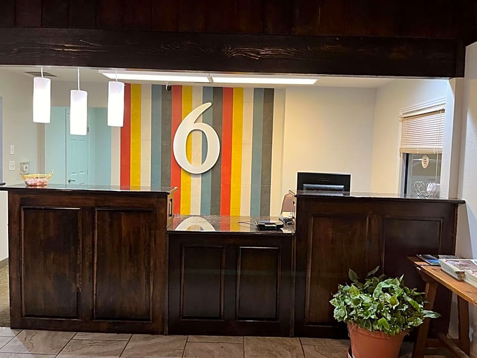 Motel 6 Junction, TX Llano River