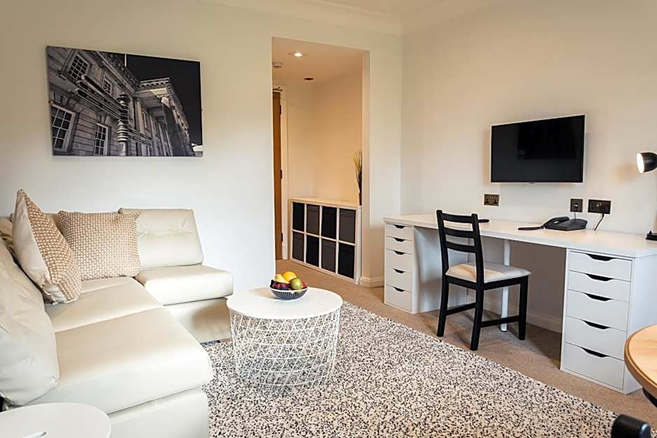 Lancaster House Hotel