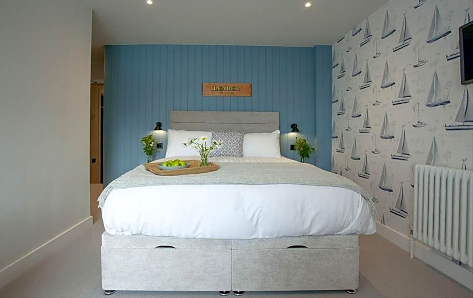 Leader Suite - Sea View - Free Wi-Fi