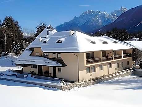 Adler Suite & Stube