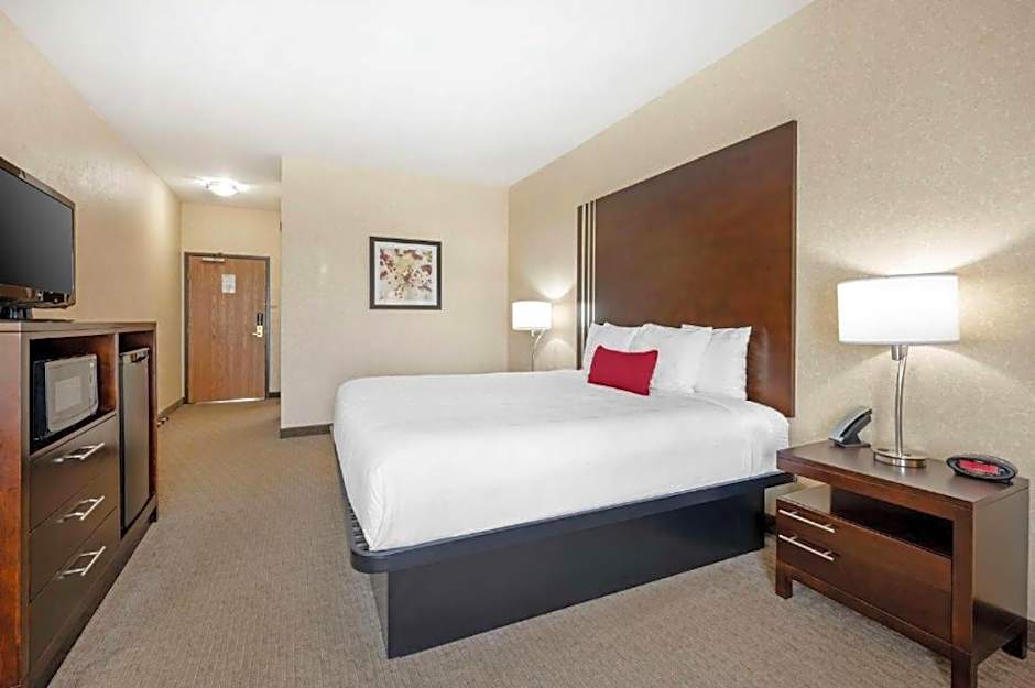 Best Western Plus Howe Inn