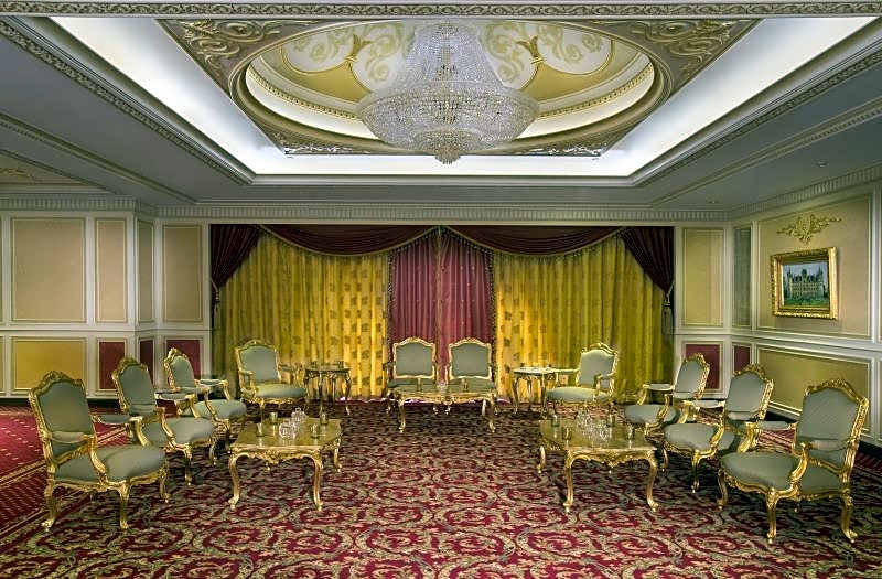 Royal Rose Abu Dhabi, a Curio Collection by Hilton Affiliated Hotel
