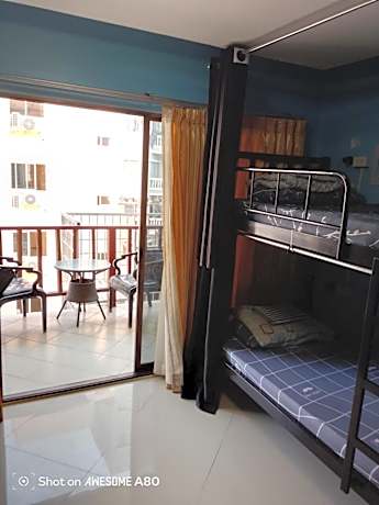 6-Bed Mixed Dormitory Room