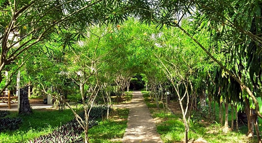 Long Beach Chalet - SHA Extra Plus