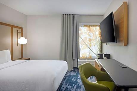 Room, 1 Queen Bed (Hearing Accessible) (1 Queen Bed)