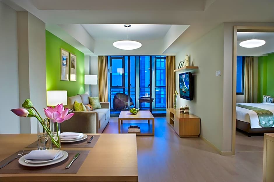 Photo 1 of 12 of Executive One-Bedroom Apartment