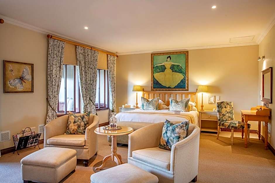 Photo 1 of 7 of Luxury 2 Beds and 1 King Bed