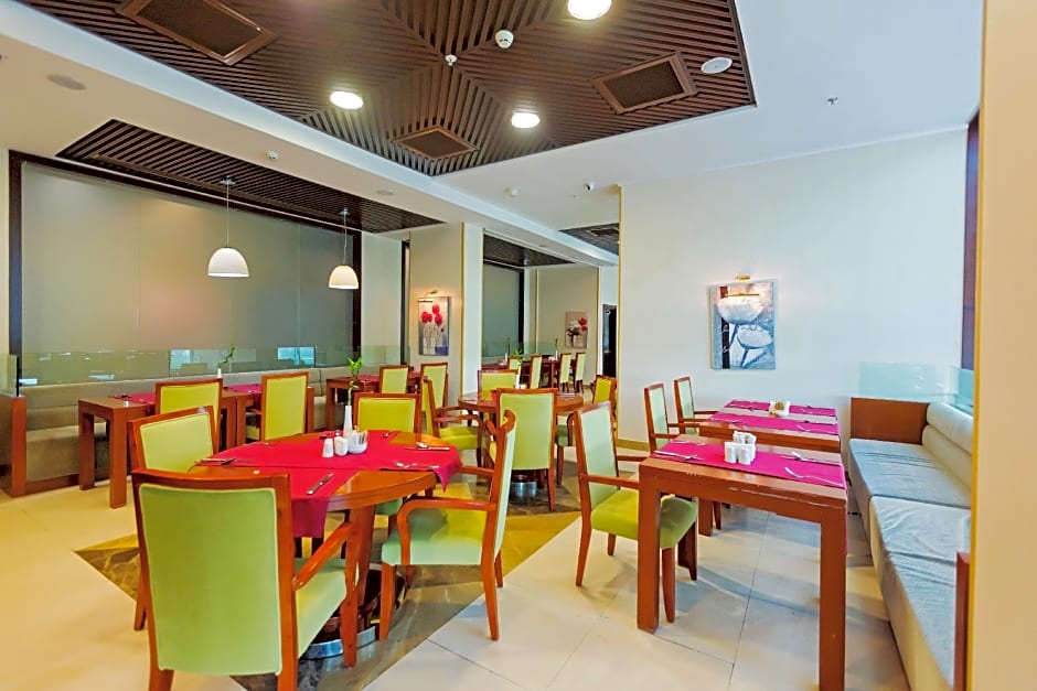 Dedeman Oskemen Tavros Hotel