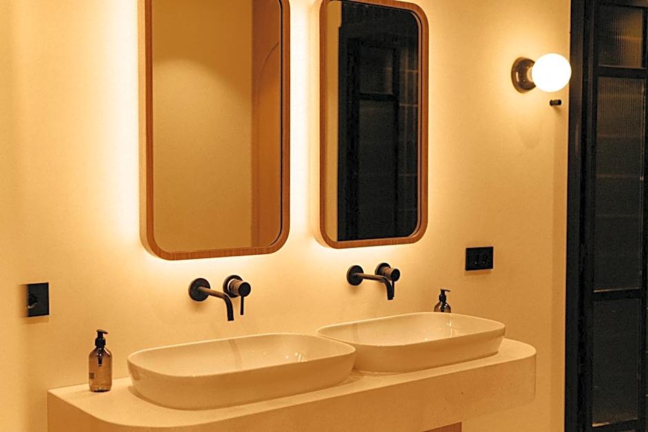 Aethos Hotel Saragano