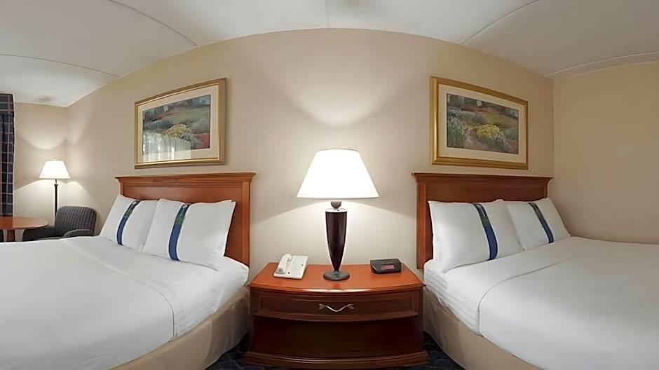 Clarion Hotel & Conference Center