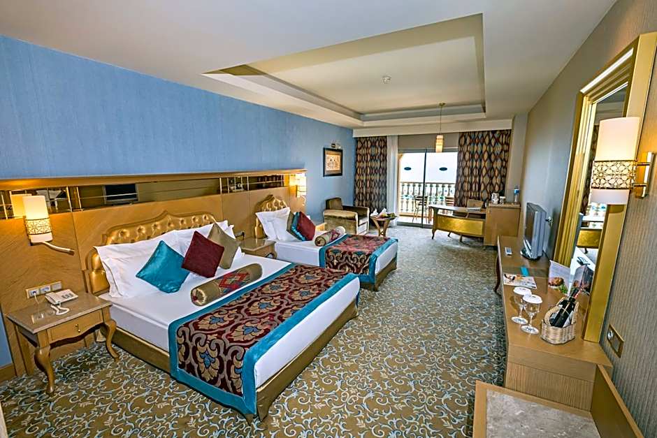 Royal Holiday Palace