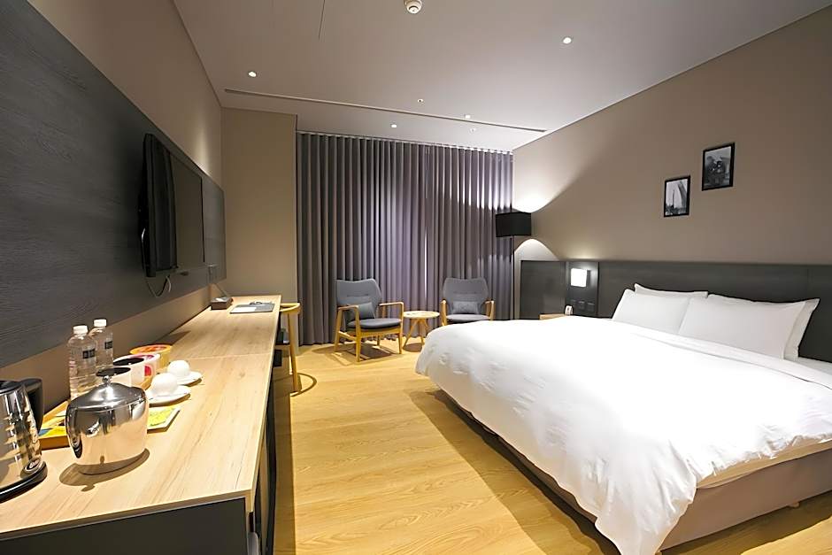 Chiayi Guanzhi Hotel