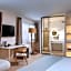 Gran Via Alsancak ( Boutique Hotel )