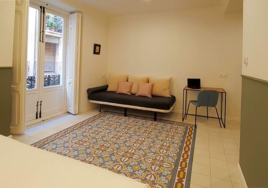 VALOLA Boutique Rooms