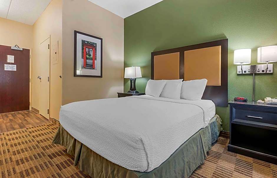 Extended Stay America Suites - Chicago - Skokie