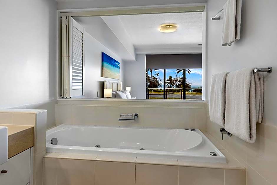 Beaches on Lammermoor Apartments