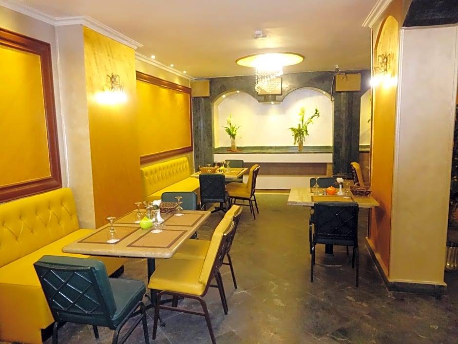 Indiana Hotel Cairo