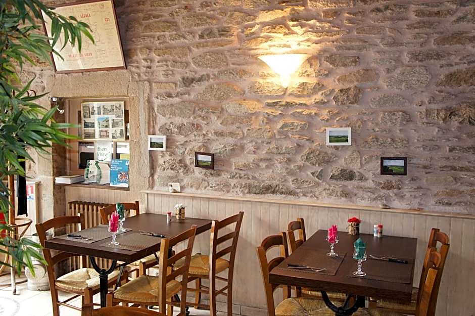 Hôtel Les Tilleuls de Pareloup à Salles-Curan