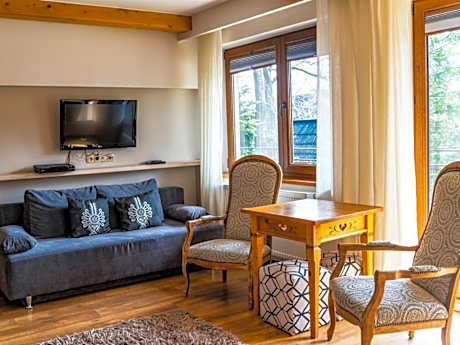 Apartment (5 Adults)