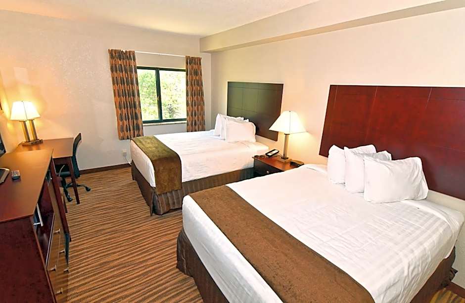 Cobblestone Inn & Suites - Clarion