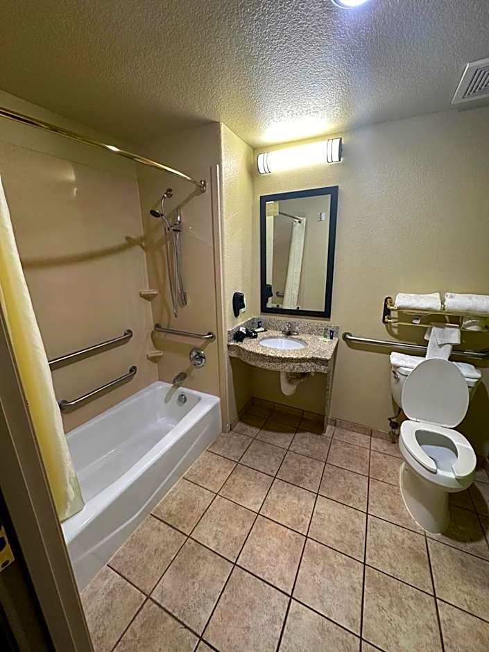 Sleep Inn & Suites at Six Flags