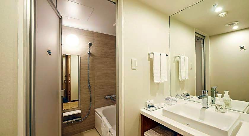 Sotetsu Fresa Inn Yokohama Higashiguchi