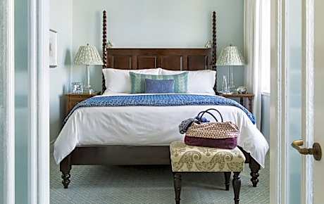Suite City View King Bed