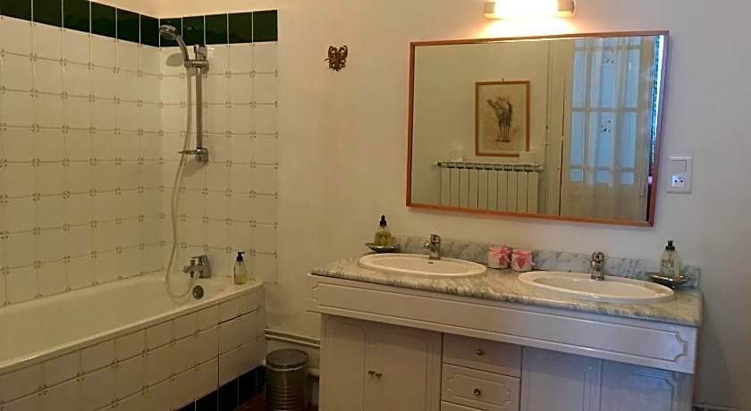 Les Asphodeles Amelie