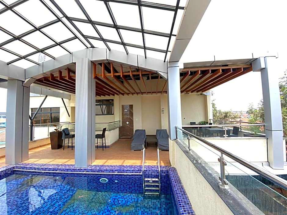 La Maison Royale South C