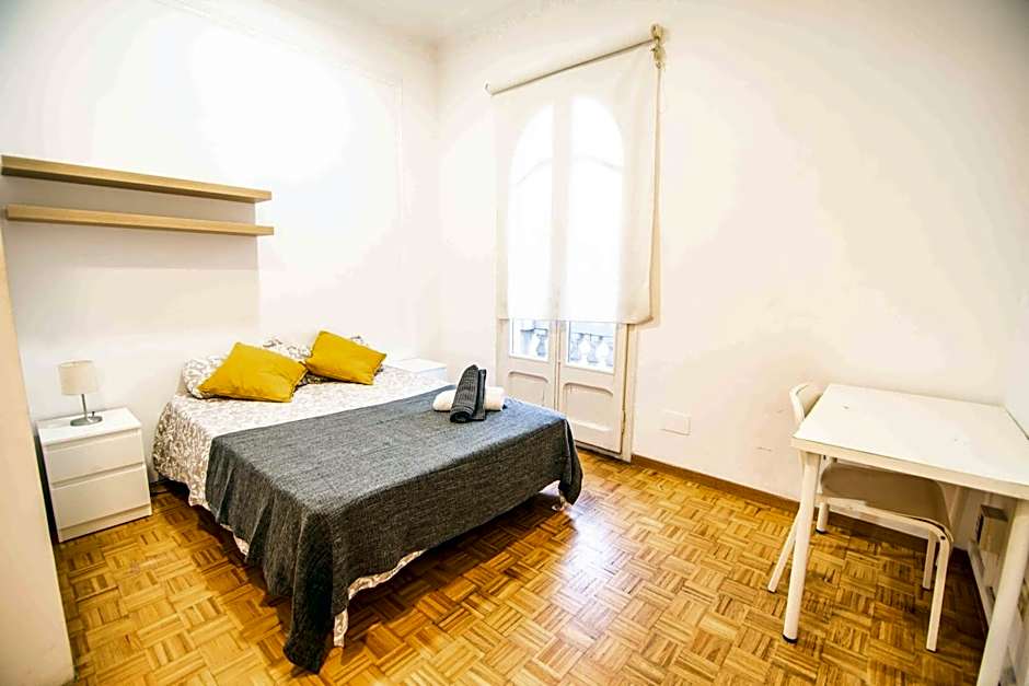 Balmes Private Rooms