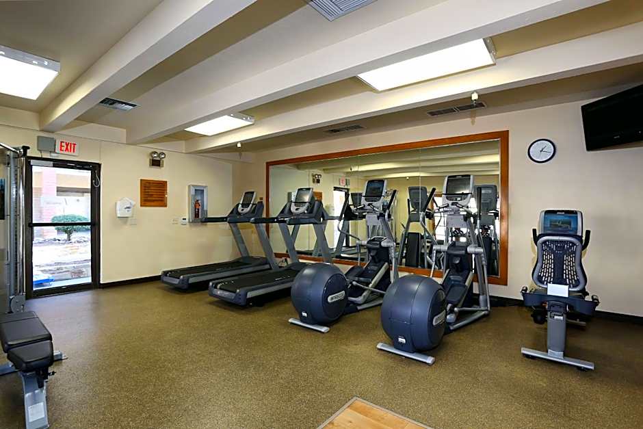 DoubleTree By Hilton Suites Tucson Airport