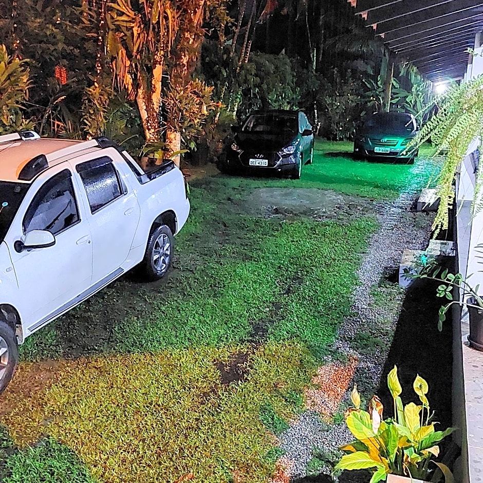 Maury Chalés Boiçucanga