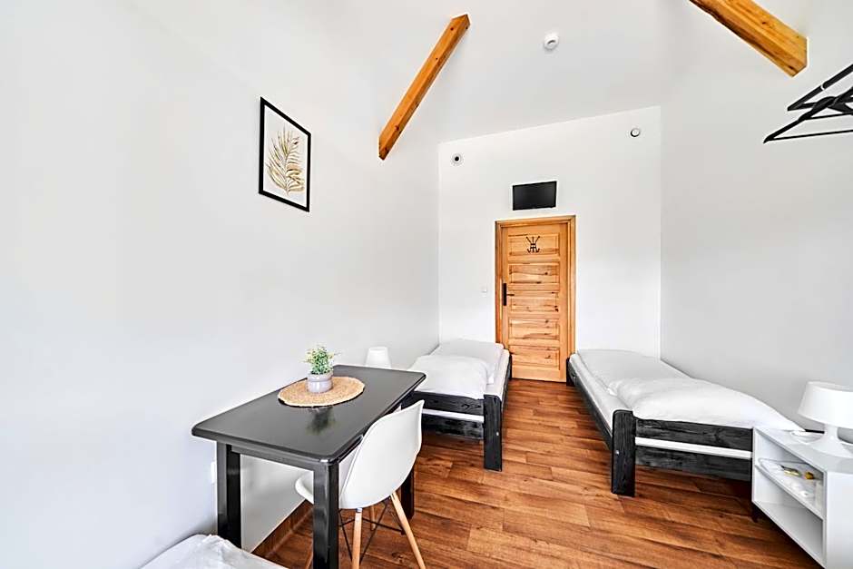 Hostel L44