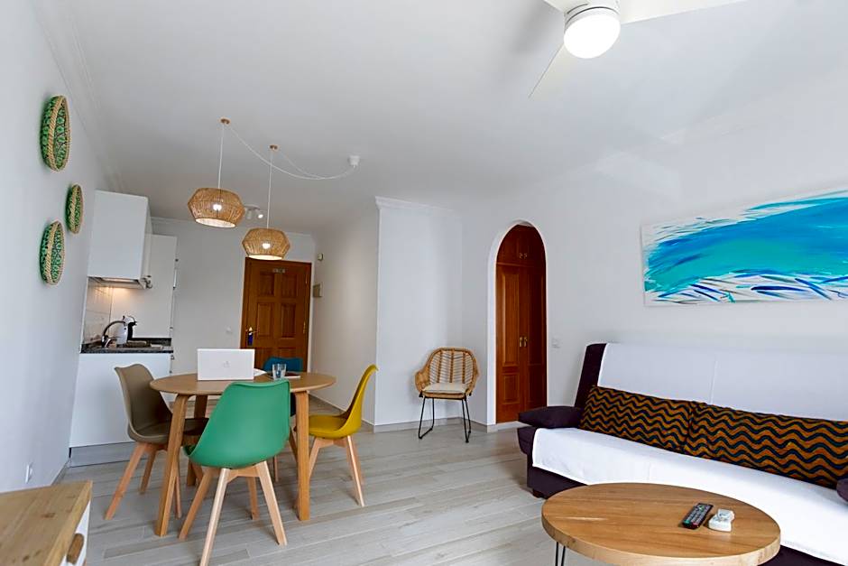 ALTAVISTA APARTAHOTEL-Adults Only over 14