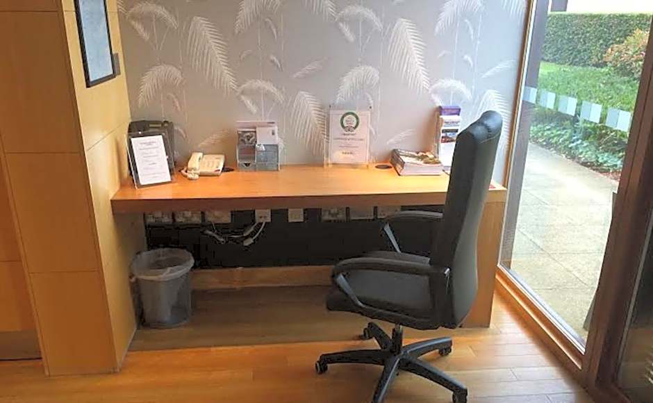 Holiday Inn Express London - Epsom Downs By IHG