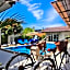 The Snug & The Sierra Airportel