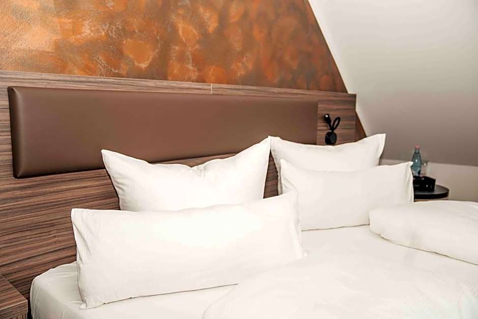 Central Hotel & Lounge Adult Only