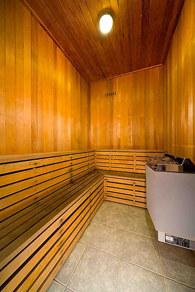 Blazing Stump Motel & Suites