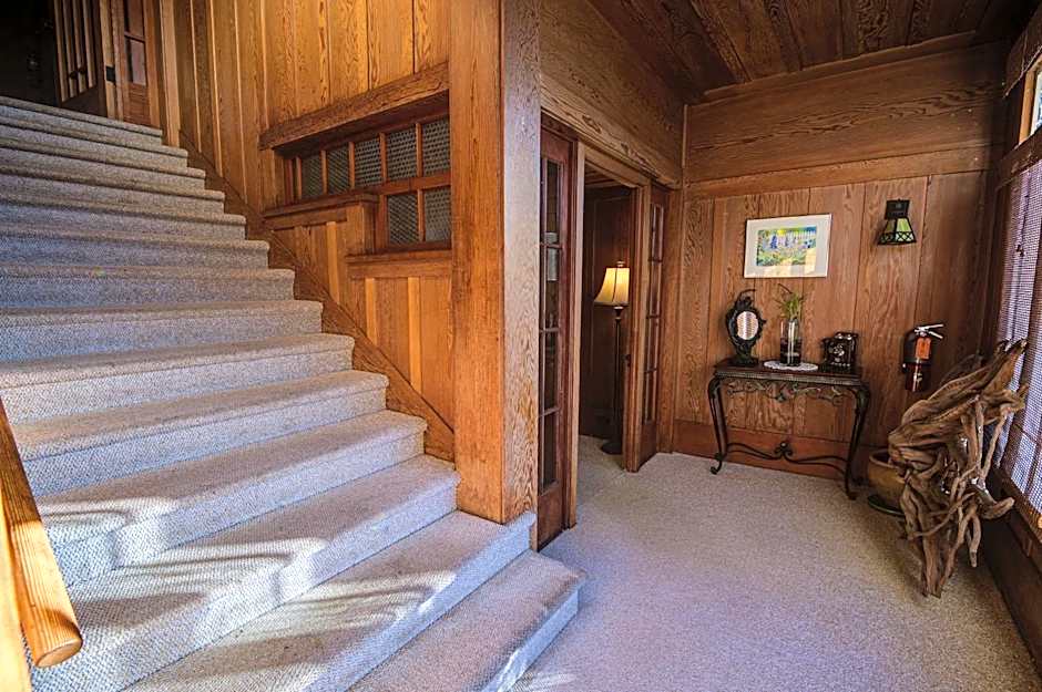 The Captains Quarters