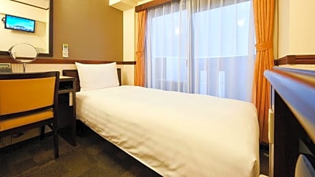 Standard Single Room - Smoking