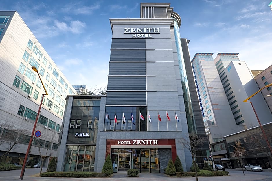 Photo 1 of 25 of Bucheon Zenith Tourist hotel