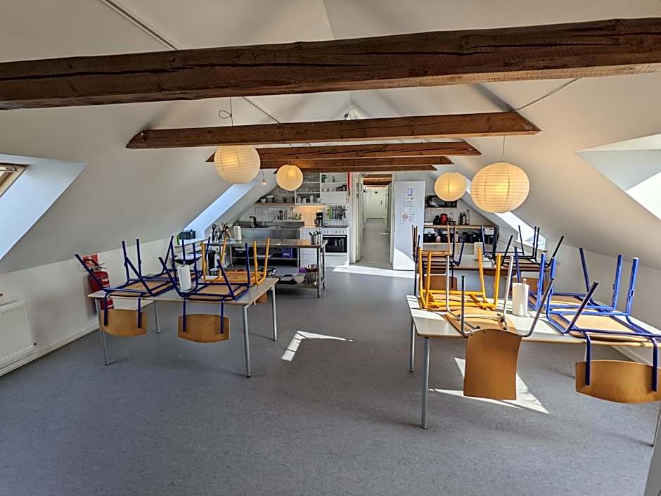 Nexø Modern Hostel. Private Rooms