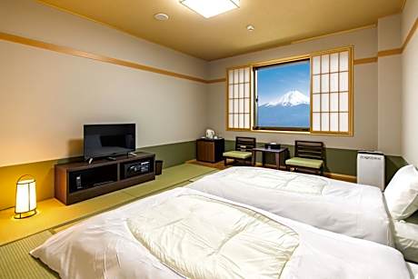 Fujikawaguchiko Resort Hotel